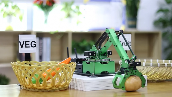 JetMax機械臂竟能輕鬆幫你整理廚房 JetMax機械臂竟能輕鬆幫你整理廚房