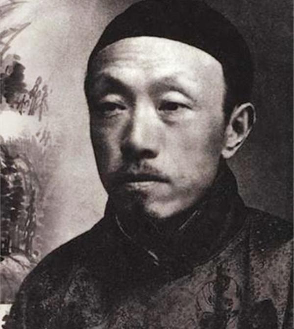 56歲齊白石看上朋友家18歲保姆，為示好畫了一幅畫如今賣了9千萬