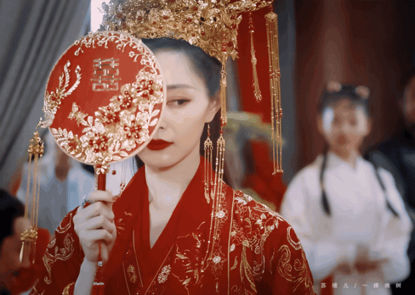 掀蓋頭已過時，看這8對以卻扇禮成婚的熒幕cp，每個故事都不簡單