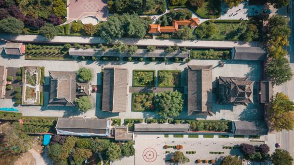 東嶽廟-飛雲樓,純木質結構,被譽為“中華第一木樓” 東嶽廟-飛雲樓,純木質結構,被譽為“中華第一木樓”