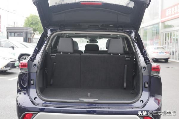 6月25日將上市 內外煥新,搭載2.5L混動系統,全新漢蘭達到店實拍 6月25日將上市 內外煥新,搭載2.5L混動系統,全新漢蘭達到店實拍