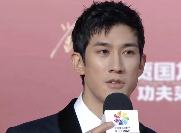 北影節閉幕紅毯:關曉彤難得美一回,馬伊琍變水嫩,段奕宏老來俏 北影節閉幕紅毯:關曉彤難得美一回,馬伊琍變水嫩,段奕宏老來俏