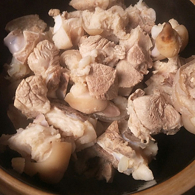 分享給你們我家祖傳的豬腳姜的做法，一般人我不告訴他