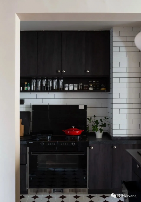 把每一個有意義的瞬間儲存起來,打造成一家三口獨屬的“展覽館” 把每一個有意義的瞬間儲存起來,打造成一家三口獨屬的“展覽館”