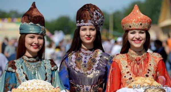 襲擊外國人、毆打警察,俄羅斯“納粹”為什麼無法無天? 襲擊外國人、毆打警察,俄羅斯“納粹”為什麼無法無天?