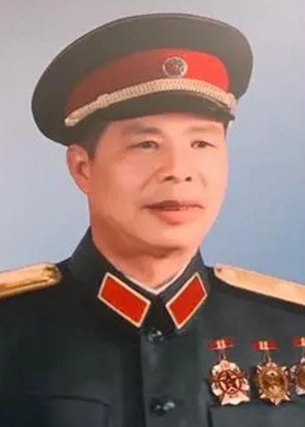 開國少將享年93歲,女兒也是少將,女婿曾擔任山西省委書記 開國少將享年93歲,女兒也是少將,女婿曾擔任山西省委書記