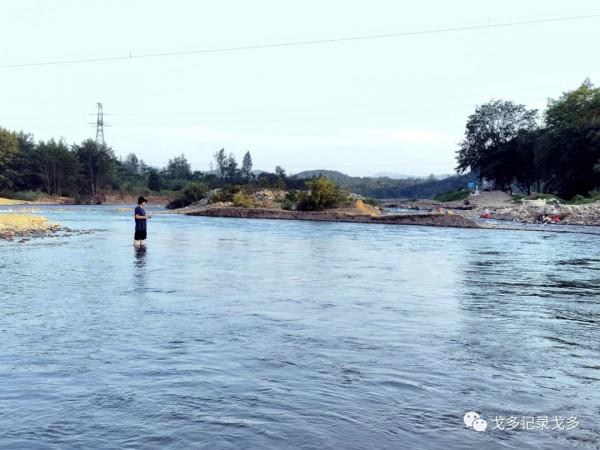 快樂遊釣遇見野猴,一路上意外多多,驚喜不斷 快樂遊釣遇見野猴,一路上意外多多,驚喜不斷