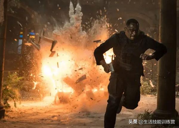 50個在電影中很常見但在現實生活中不可能出現的情節