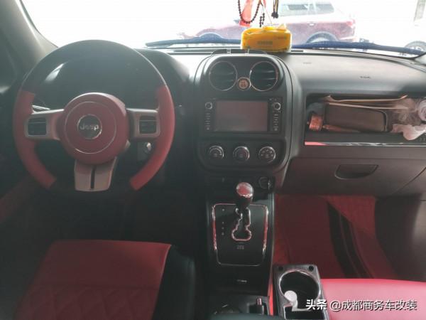 開了快8年的吉普自由客翻新內飾,徹底解決掉異味,駕駛更舒適 開了快8年的吉普自由客翻新內飾,徹底解決掉異味,駕駛更舒適