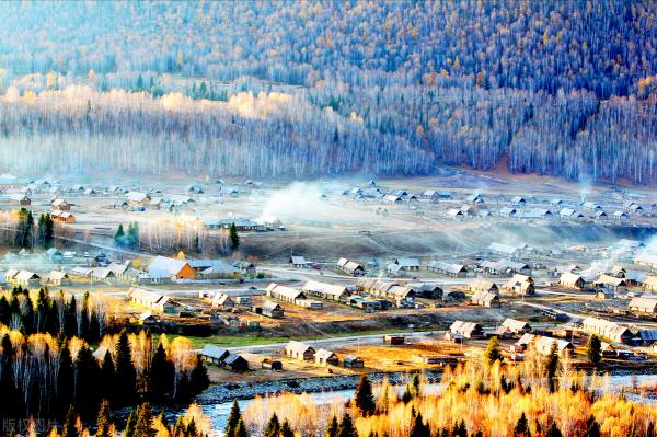 9月—10月，新疆3大熱門賞秋地