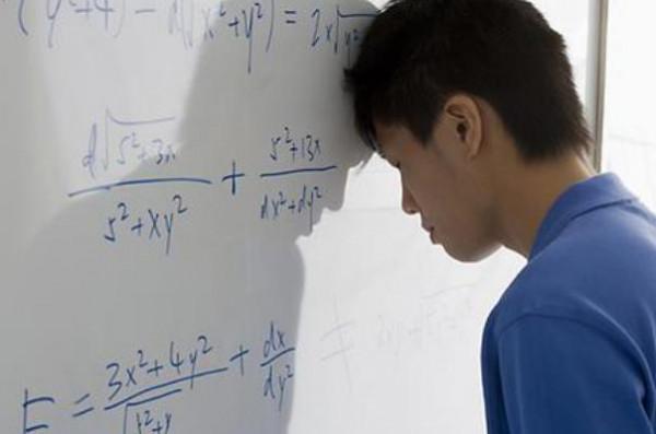 網傳高中教學計劃將有所調整，雙減延伸至高中，複習時間或受影響