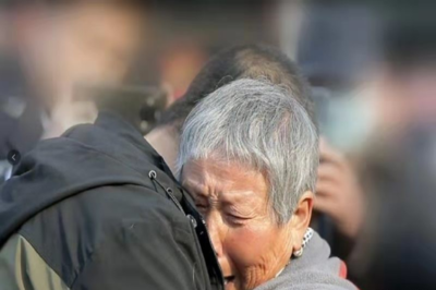 16歲少年偷著參軍,後來成為我軍司令,返鄉後母親問道:你是誰? 16歲少年偷著參軍,後來成為我軍司令,返鄉後母親問道:你是誰?