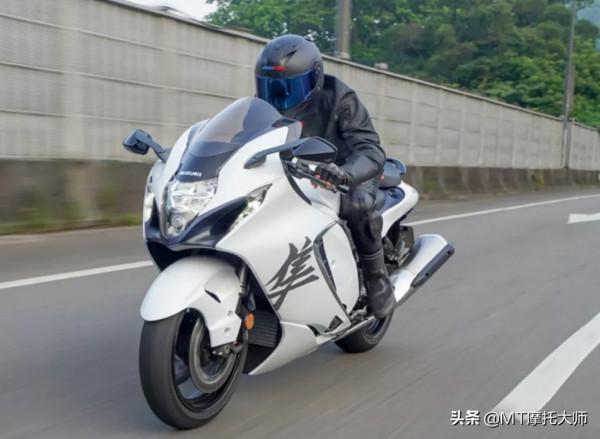 陸地飛行器！解析2021款鈴木隼：水冷4缸，極速299km，為速度而生