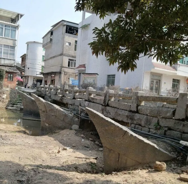 天青色等煙雨，而我在等你，傳統古村落忠山十八寨期待與您的相遇