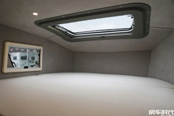 覽眾自由炮B 輕型越野旅居車 巧妙空間設計 配置齊全 輕鬆出行 覽眾自由炮B 輕型越野旅居車 巧妙空間設計 配置齊全 輕鬆出行