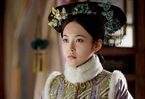 開播拿下飆升榜第一，口碑炸了，屈楚蕭一出手，就是穿越劇天花板