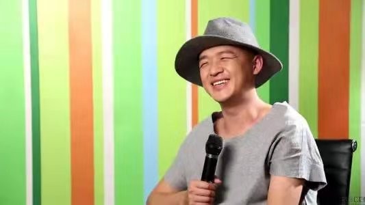 《東北戀哥》口碑走高，包貝爾撕掉爛片代表，終於翻身了