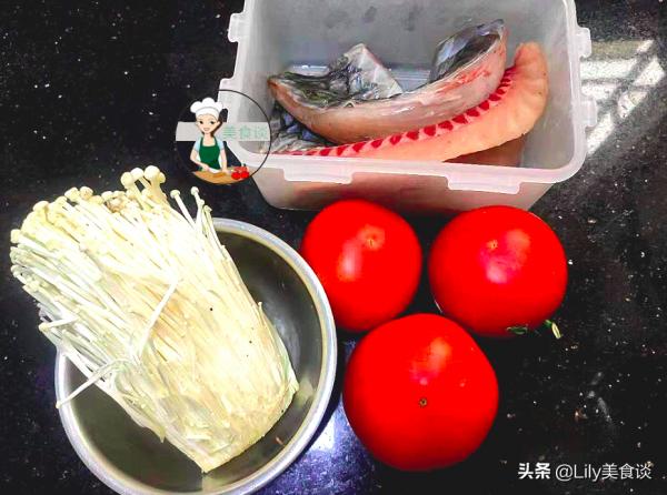 秋天這肉我常買來吃，10元1斤，切片煮鮮美的流口水，滋補不上火