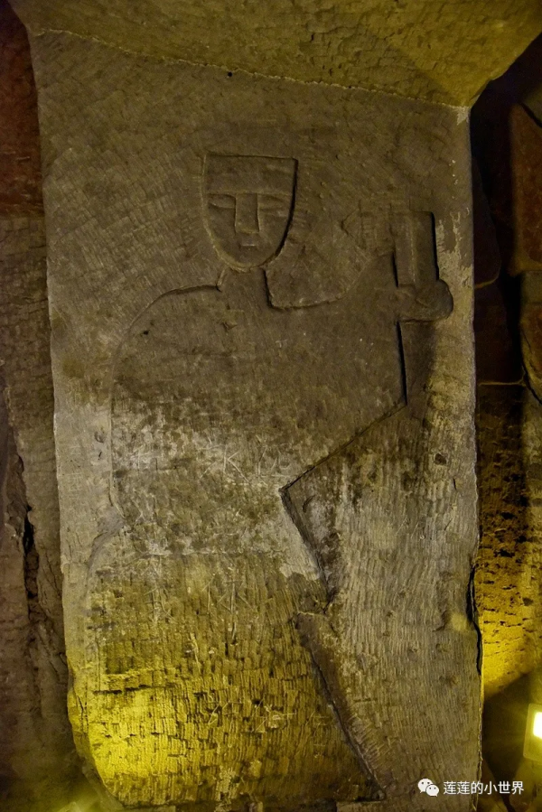 尋古蹟的蓮蓮:神秘洞穴 | 古郪國消逝後的郪江崖墓群 尋古蹟的蓮蓮:神秘洞穴 | 古郪國消逝後的郪江崖墓群