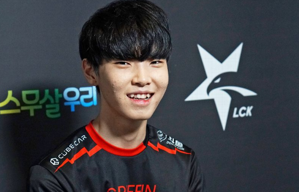 超威再度止步八強，真的是因為個人實力不行嗎？