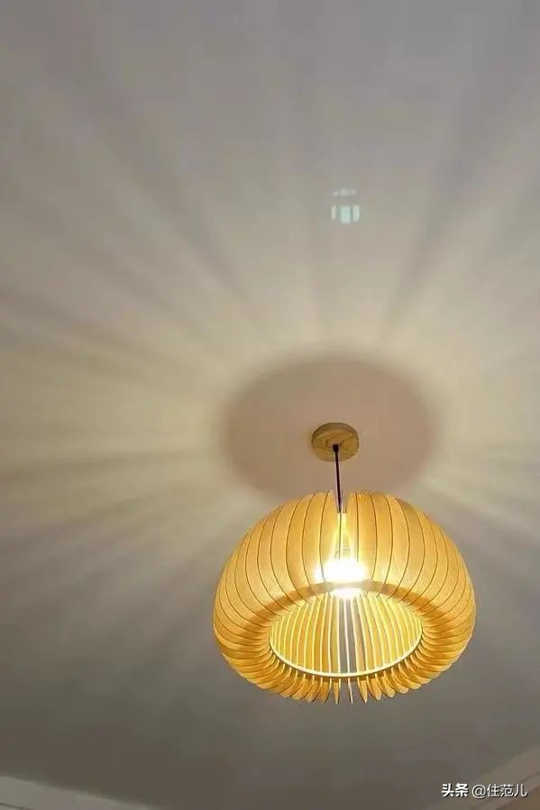 客廳顏值殺手，沙發只能排第二