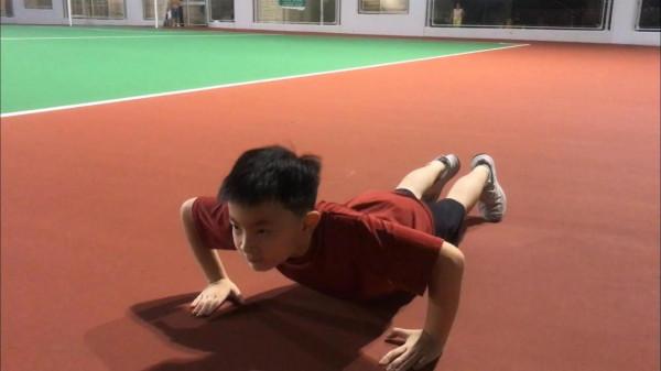 什麼樣的爸爸才是好爸爸？如何讓孩子健康成長？兩點讓孩子設偶像