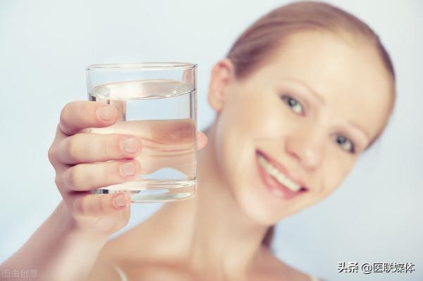 經常喝燒開的自來水,有害身體?飲用水有這4個常見誤區 經常喝燒開的自來水,有害身體?飲用水有這4個常見誤區