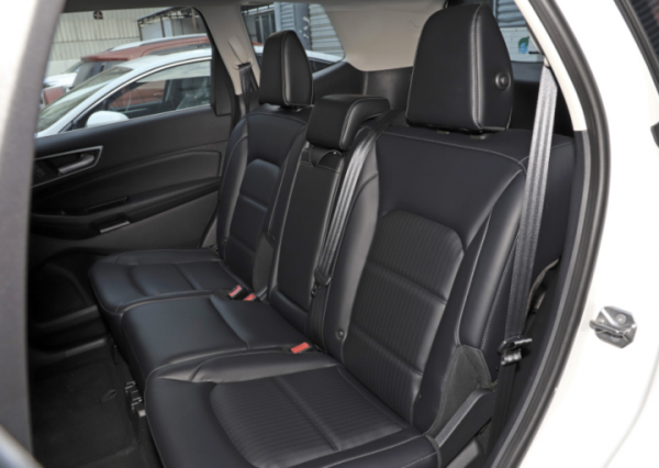 20萬元出頭買大空間SUV！福特銳界VS大眾途觀L誰更強？