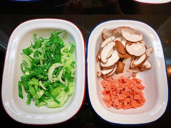 適合秋冬的5款早餐粥,教你步驟配方,健脾養胃,大人孩子都愛喝 適合秋冬的5款早餐粥,教你步驟配方,健脾養胃,大人孩子都愛喝