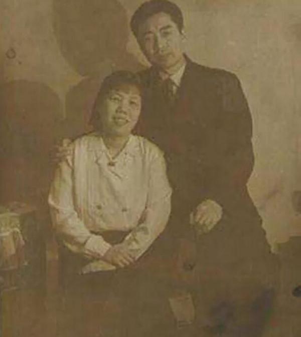 周總理和鄧穎超的老照片：“唯有你，我希望有來生”