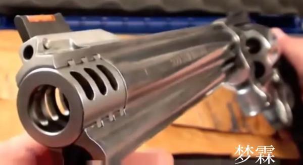 世界上威力最大的轉輪手槍“掌中炮”:美國M500左輪手槍