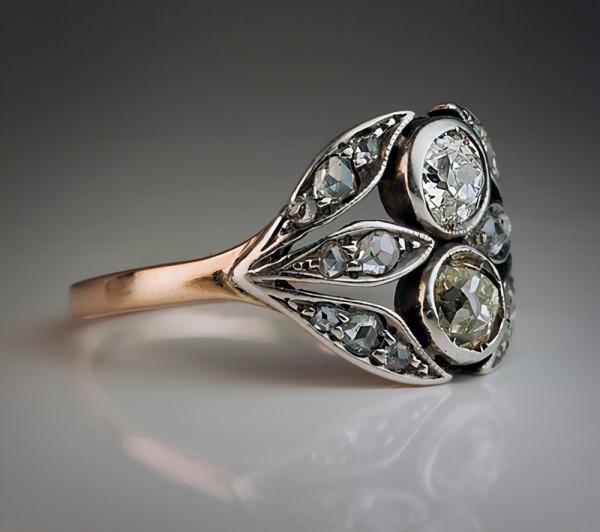 霍格沃茲的時尚先生-鄧布利多教授的古董魔法戒指 霍格沃茲的時尚先生-鄧布利多教授的古董魔法戒指