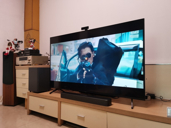 “小”升級,大享受:JBL Bar 2.1 compact 家庭影院體驗 “小”升級,大享受:JBL Bar 2.1 compact 家庭影院體驗