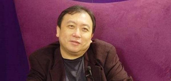 他是王晶的父親，港片的祖師爺，去世時能讓謝賢黃日華為其扶靈