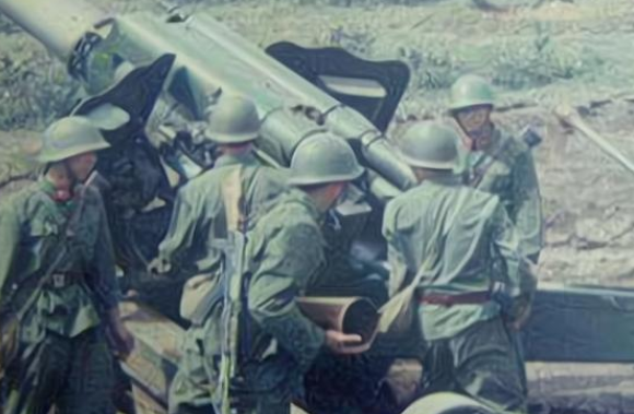 35年前,31名突擊隊員接到密令,最後有多少個人走出戰場? 35年前,31名突擊隊員接到密令,最後有多少個人走出戰場?