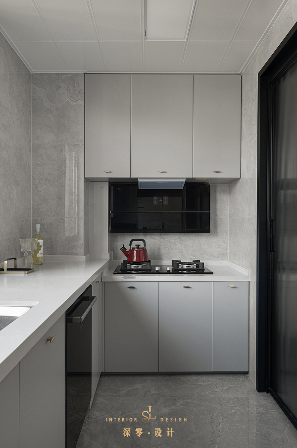 事實證明越簡單越高階,玄關電視牆一起打,堅持去把手,全屋養眼 事實證明越簡單越高階,玄關電視牆一起打,堅持去把手,全屋養眼