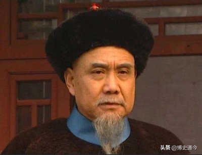 佟國維：康熙寵他34年，雍正對他評價頗高，犯大錯，卻靠智慧善終