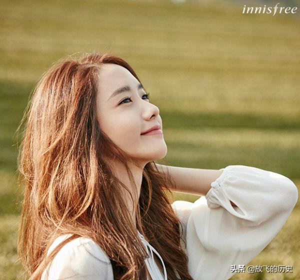 允兒是怎麼從鄰家妹妹變成高貴女王的？