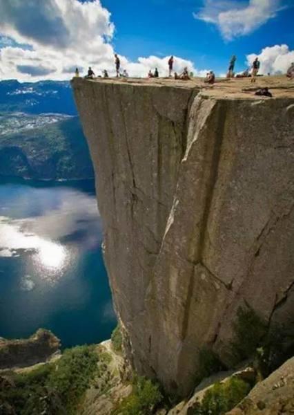 地球上最恐怖的三個景點，中國就佔了兩個，你去過嗎