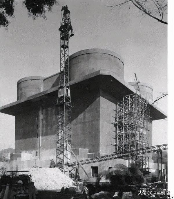 德國防空塔不是開玩笑的，25噸炸藥炸不動，現在變成了旅遊景點