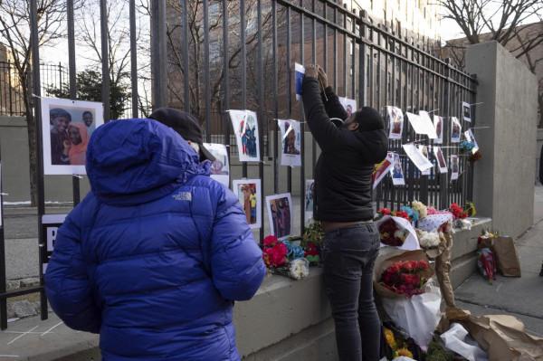 悼念紐約公寓樓大火遇難者