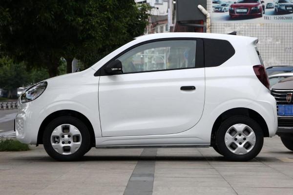 不到5萬起，3門4座雙氣囊，榮威再次推出代步小車，科萊威CLEVER