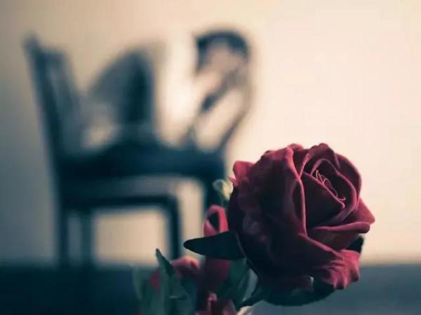 人生歡宴裡，你是主動出擊，頻頻舉杯，還是被動承受，等人敬酒？