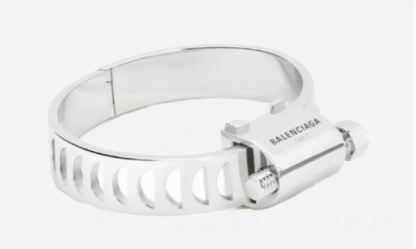 它也來摻一手,巴黎世家經營業務變更,要賣汽車零配件了 它也來摻一手,巴黎世家經營業務變更,要賣汽車零配件了