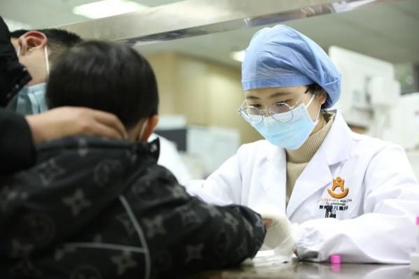 感謝有你&CenterDot;醫路追光