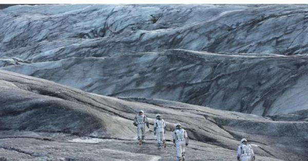 《星際穿越》另一個劇本,蟲洞和未來人類都是神秘組織的作品 《星際穿越》另一個劇本,蟲洞和未來人類都是神秘組織的作品