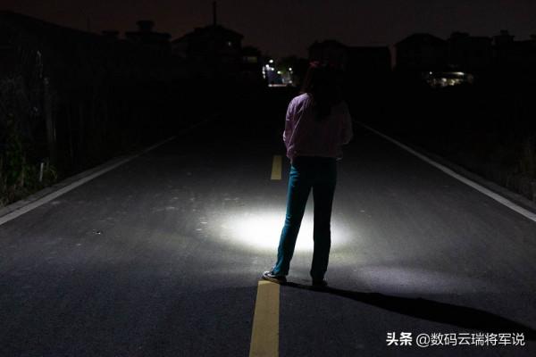 小巧輕便的照明好物在路上M4 TURBO迷你強光手電筒輕體驗 小巧輕便的照明好物在路上M4 TURBO迷你強光手電筒輕體驗