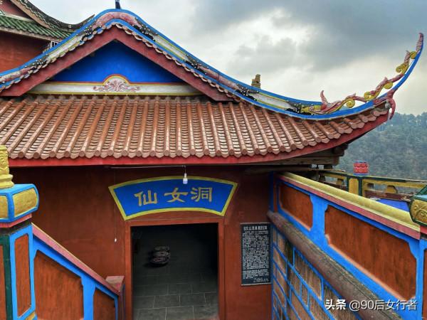蜀中僅次於青城、峨眉的仙山，曾封山改造多年，重歸後遭遊客吐槽