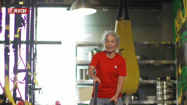 79歲奶奶堅持運動20年:自律的人有多可怕? 79歲奶奶堅持運動20年:自律的人有多可怕?