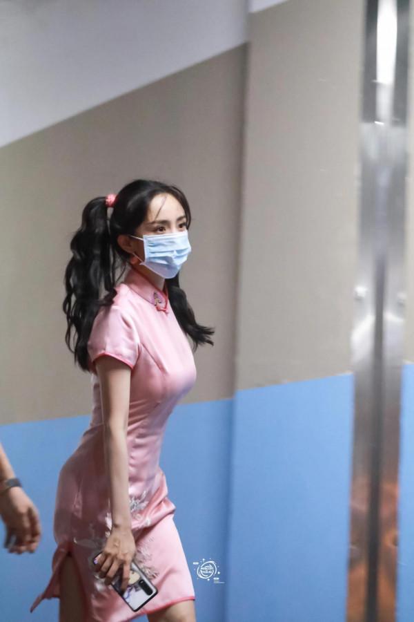 中國娛樂圈美女排行榜|超高畫質桌布大全,迪麗熱巴真的美絕了 中國娛樂圈美女排行榜|超高畫質桌布大全,迪麗熱巴真的美絕了